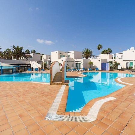 Homeforguest Moderno Apartamento Con Piscina En Corralejo Luaran gambar