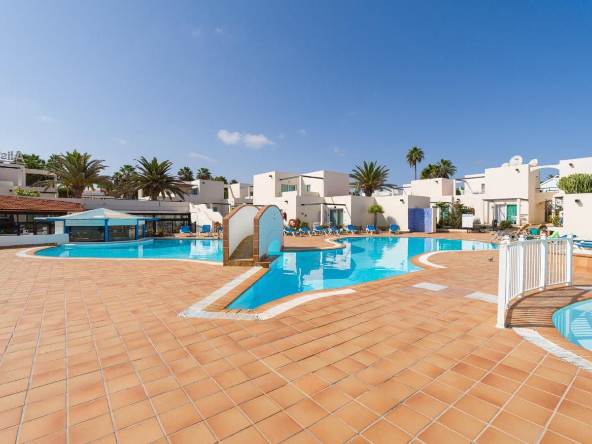 Homeforguest Moderno Apartamento Con Piscina En Corralejo Luaran gambar