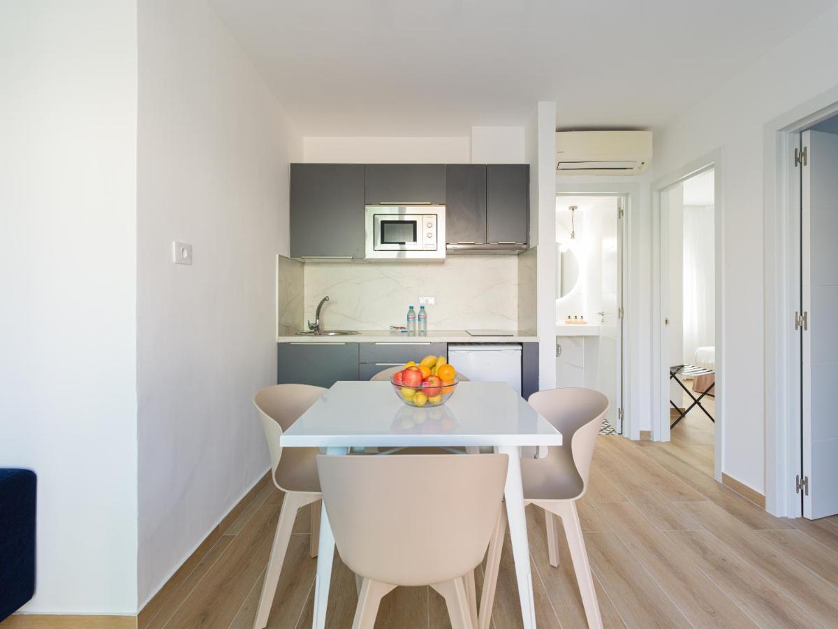 Homeforguest Moderno Apartamento Con Piscina En Corralejo Luaran gambar