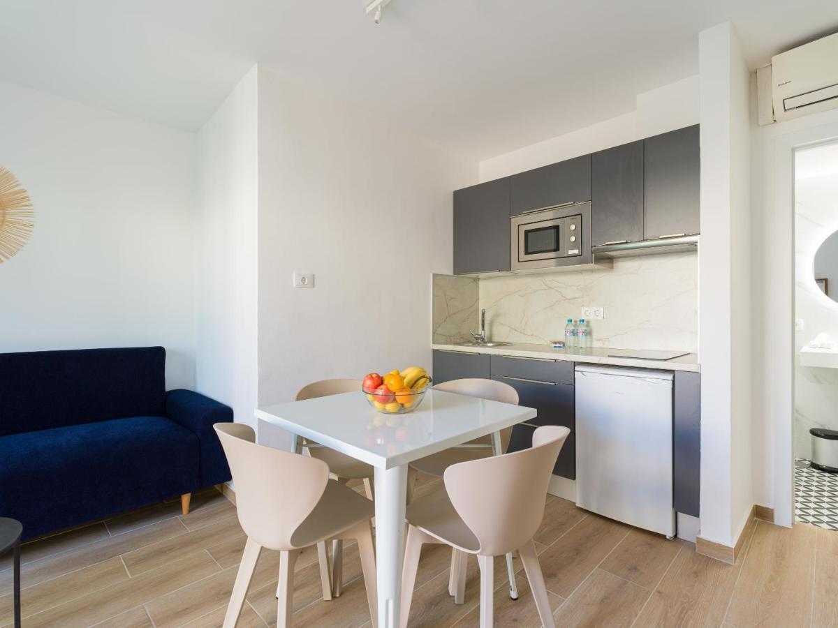 Homeforguest Moderno Apartamento Con Piscina En Corralejo Luaran gambar