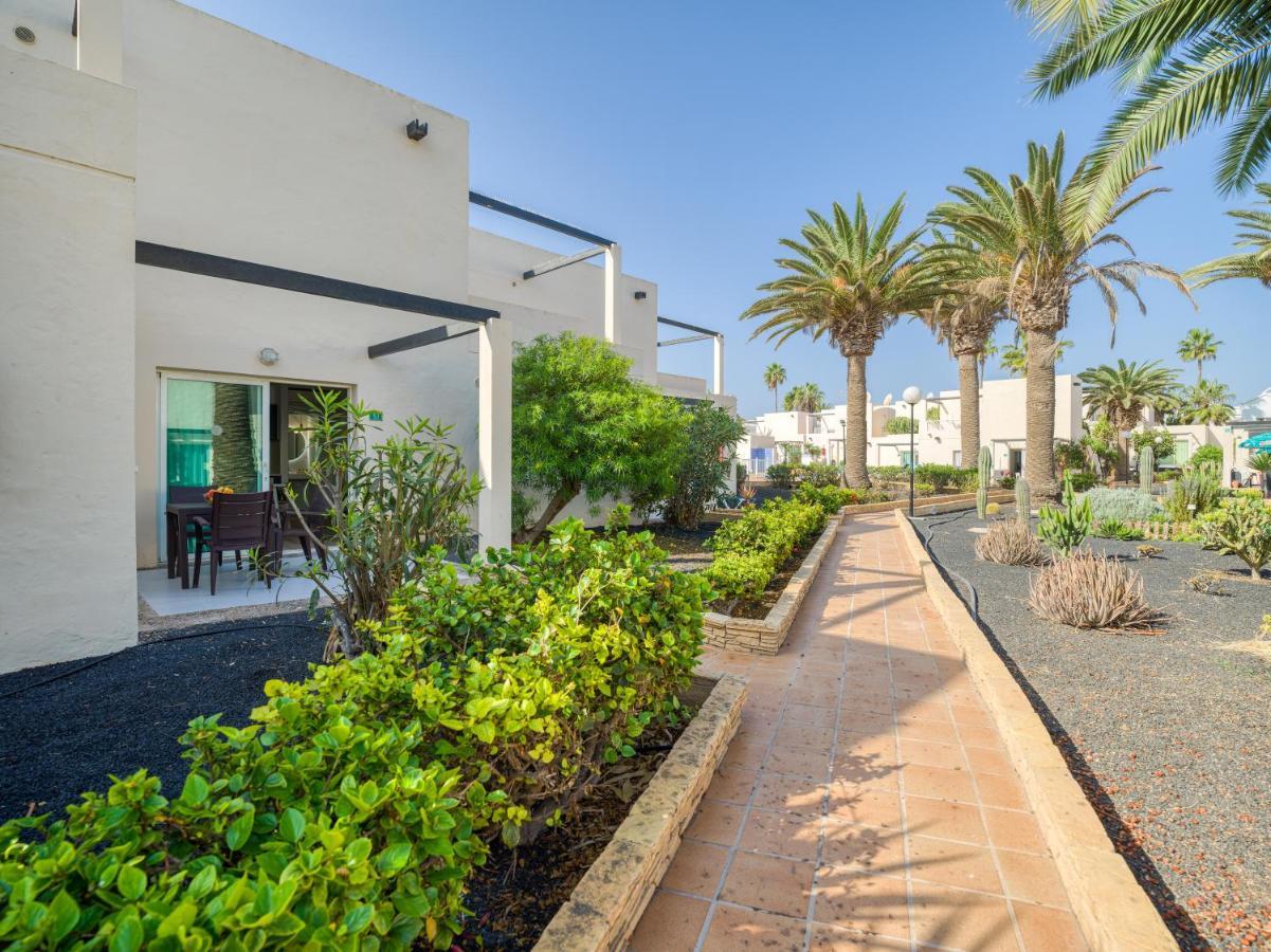 Homeforguest Moderno Apartamento Con Piscina En Corralejo Luaran gambar
